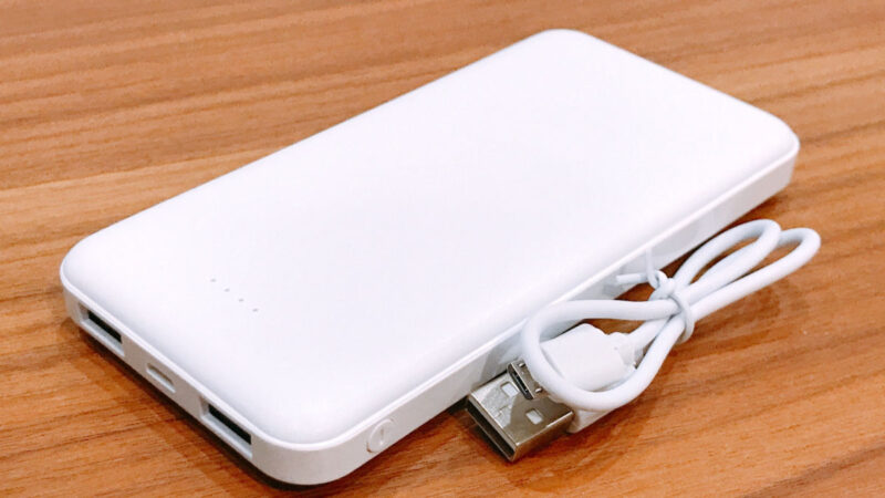 キャンプでのモバイルバッテリーの選び方と各種機器の使用量と持ち時間